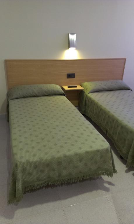 Hostal Bisbal Only Adults No Ac Valencia Kamer foto