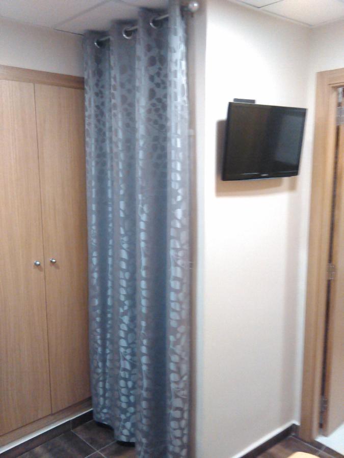 Hostal Bisbal Only Adults No Ac Valencia Buitenkant foto